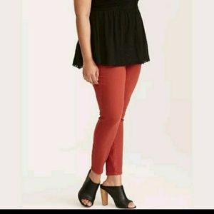 NWOT Torrid High Rise Red Wash Ultra Skinny Jeans